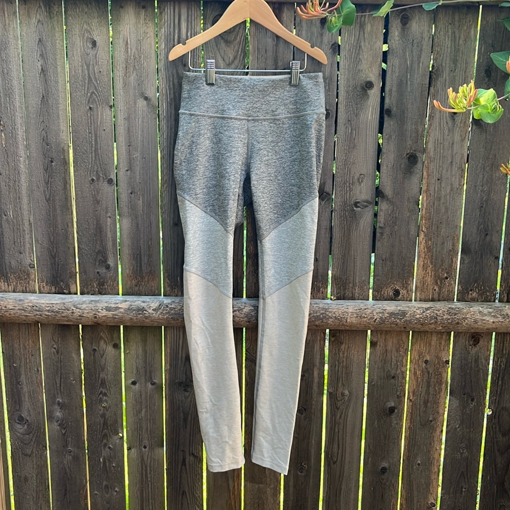 outdoor voices xs tri color high rise leggings